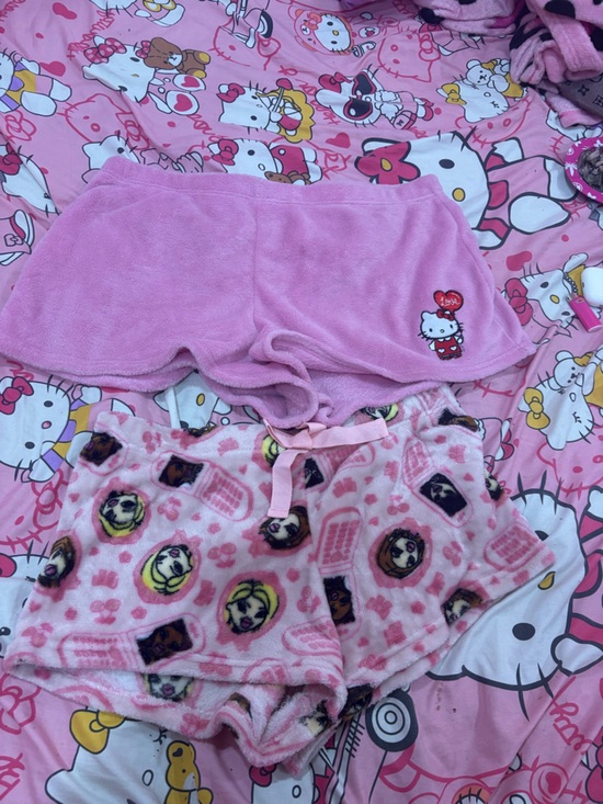 Hello Kitty Other - 🎀Hello Kitty And Bratz Shorts Bundle🎀